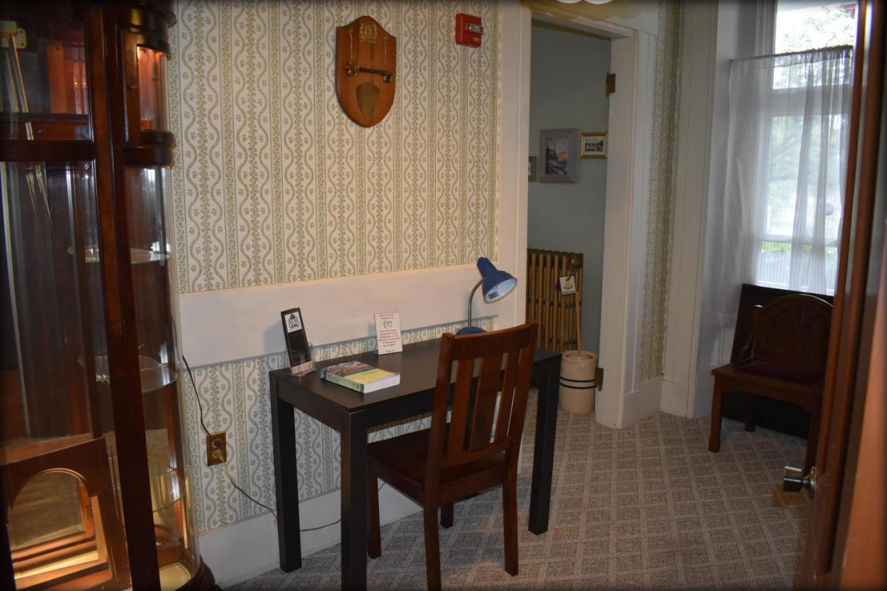Inn At The Agora Lewiston Bagian luar foto