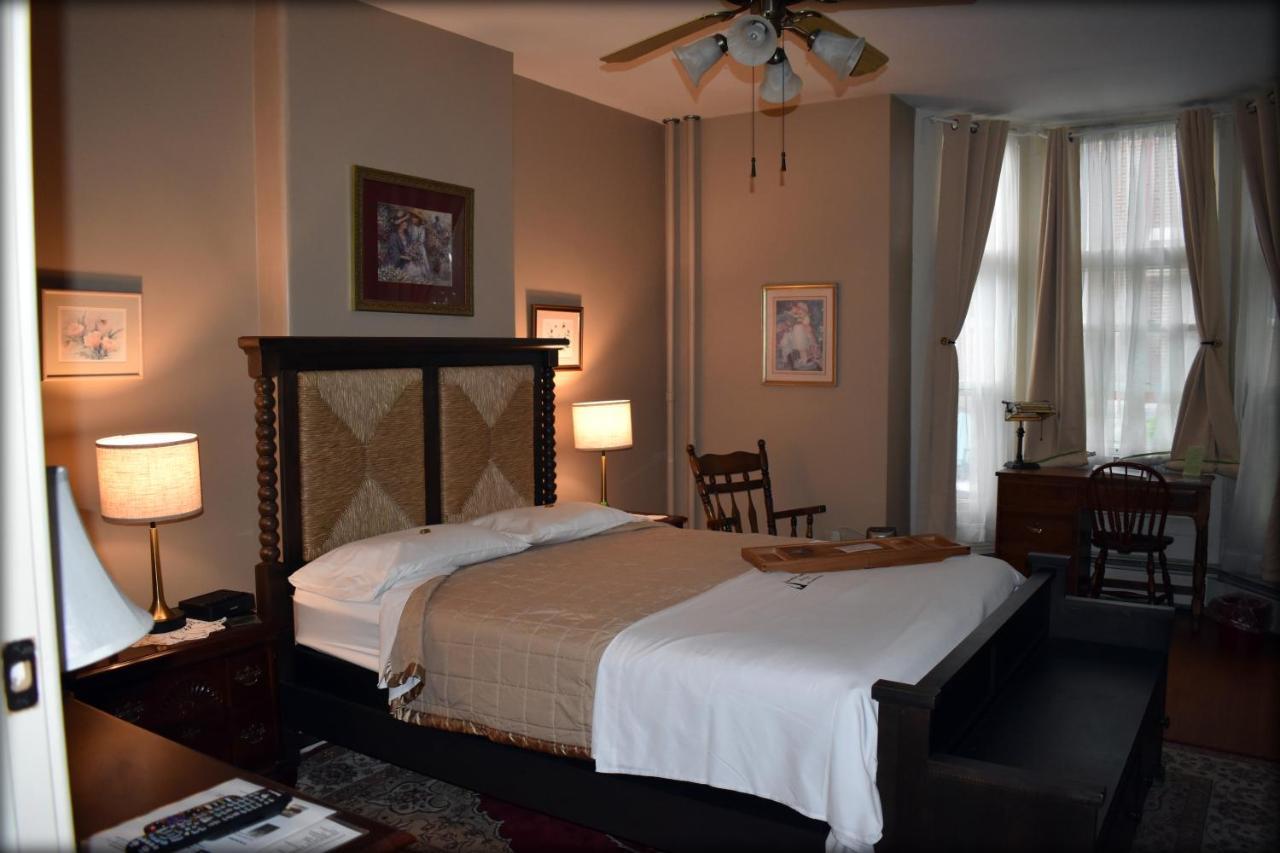 Inn At The Agora Lewiston Bagian luar foto