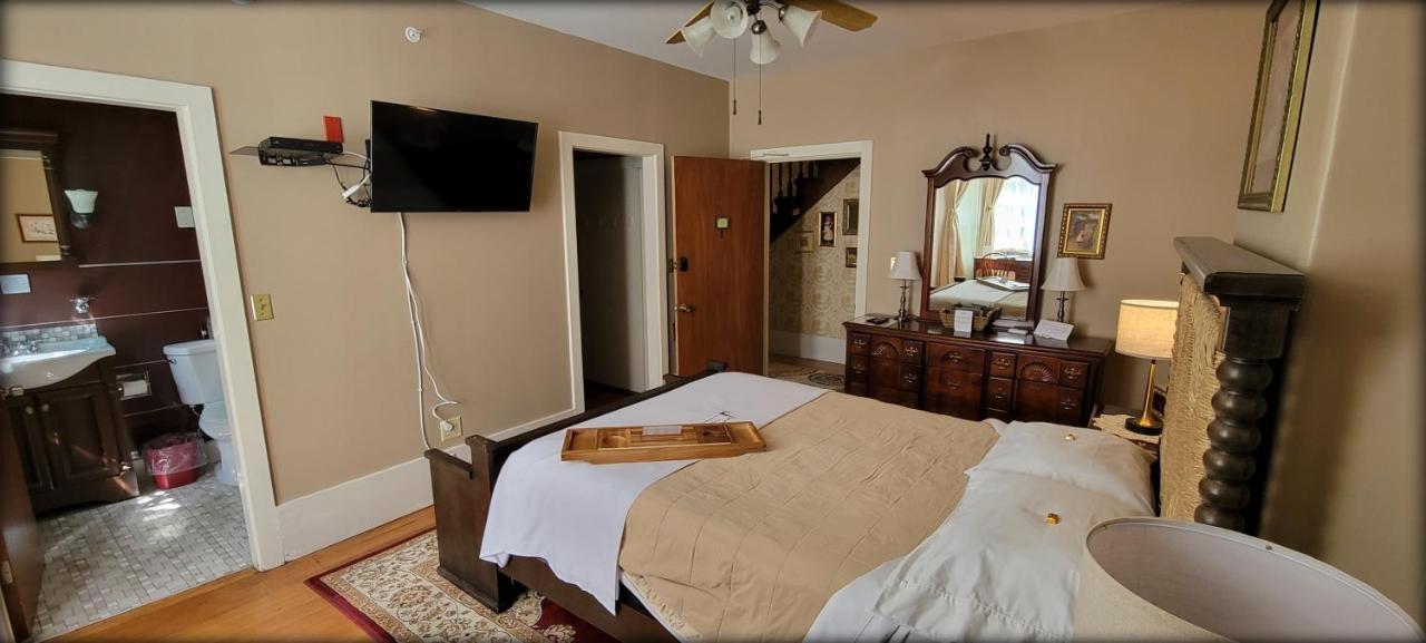 Inn At The Agora Lewiston Bagian luar foto