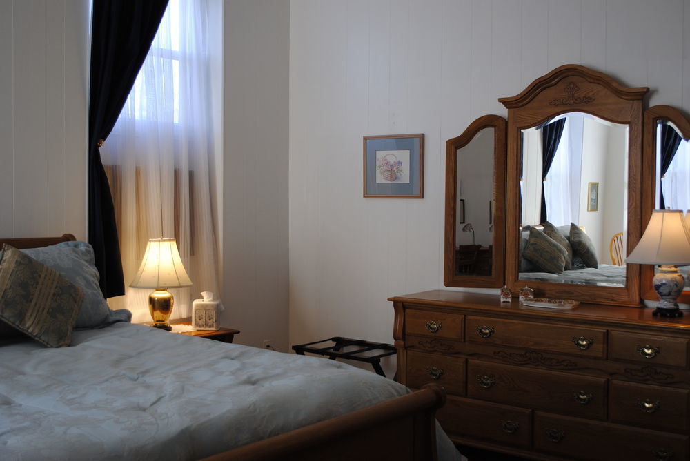Inn At The Agora Lewiston Bagian luar foto