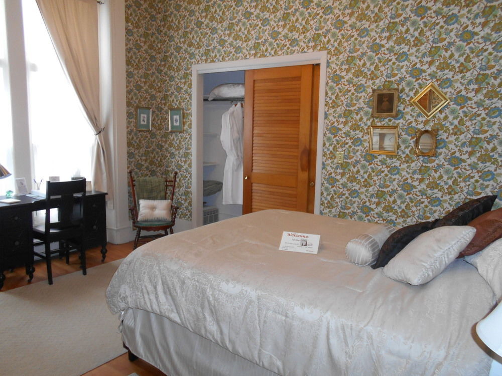 Inn At The Agora Lewiston Bagian luar foto
